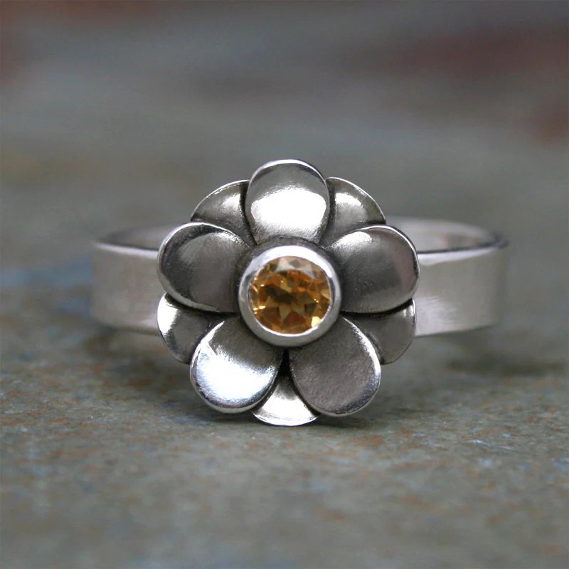 Sterling Silver Daisy Center Stone Ring