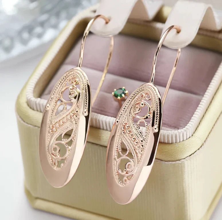 Filigree Hollow Oval Gold Earrings