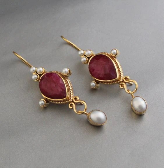 Teardrop Pearl Drop Earrings
