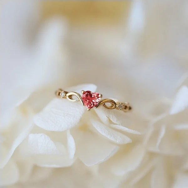 Heart-Shaped Zirconia Band Ring