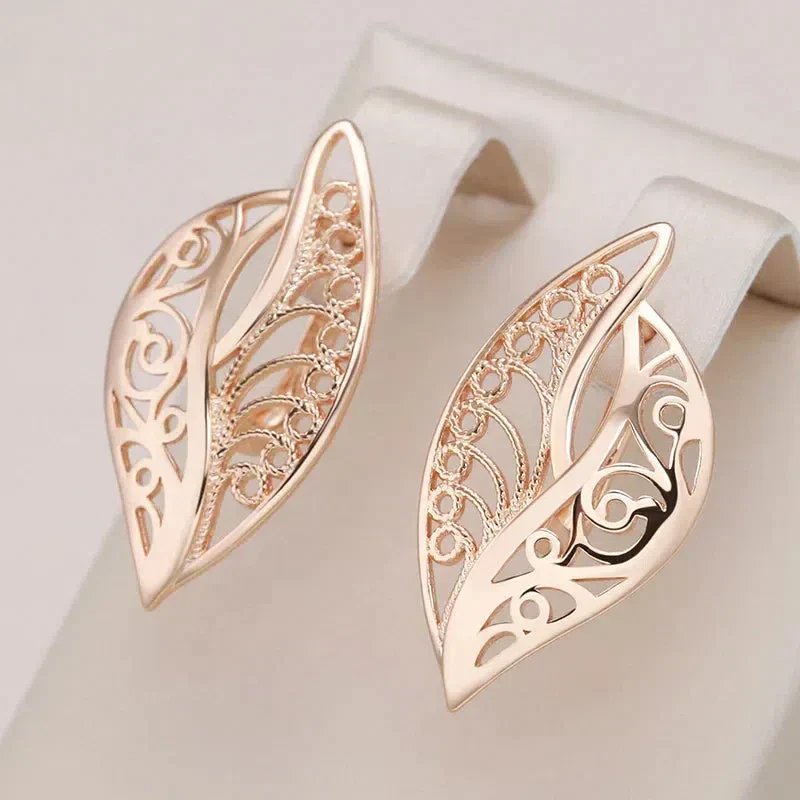 Gold Filigree Leaf Earrings