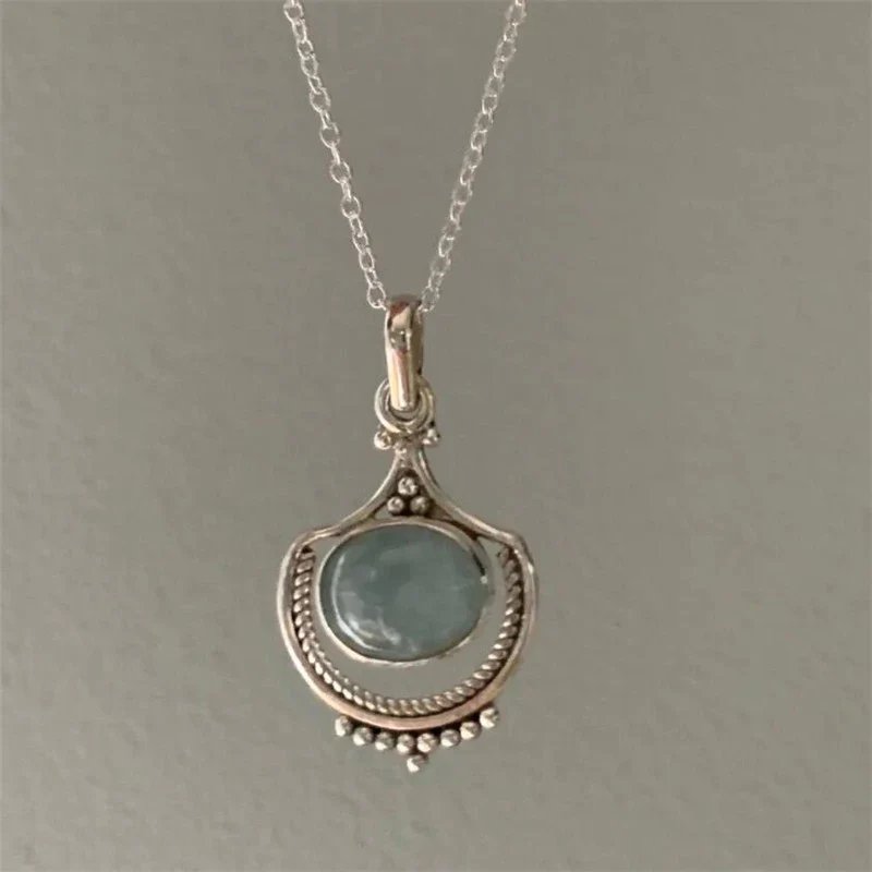 Vintage Sterling Silver Oval Stone Pendant Necklace