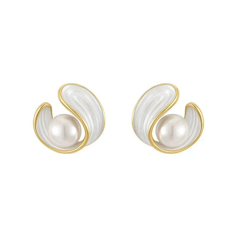 Swirl Design Pearl Stud Earrings
