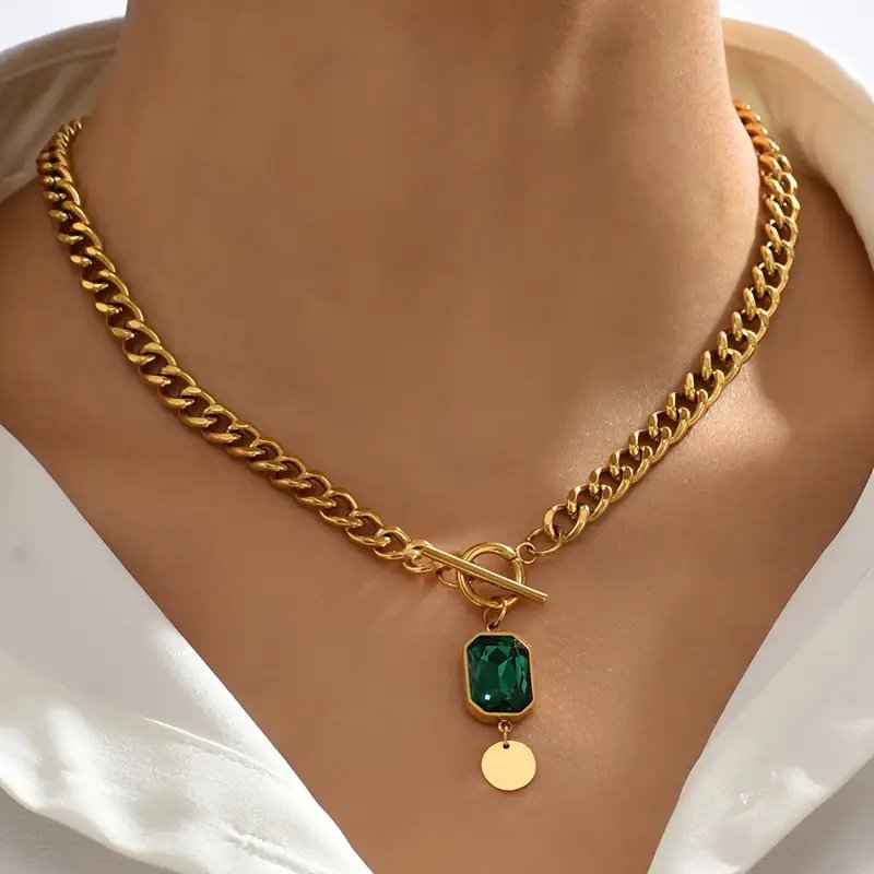 Chunky Chain Toggle Clasp Pendant Necklace